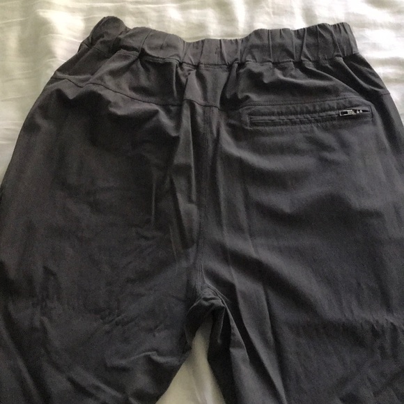 Lululemon Light Weight Pants - Picture 3 of 4